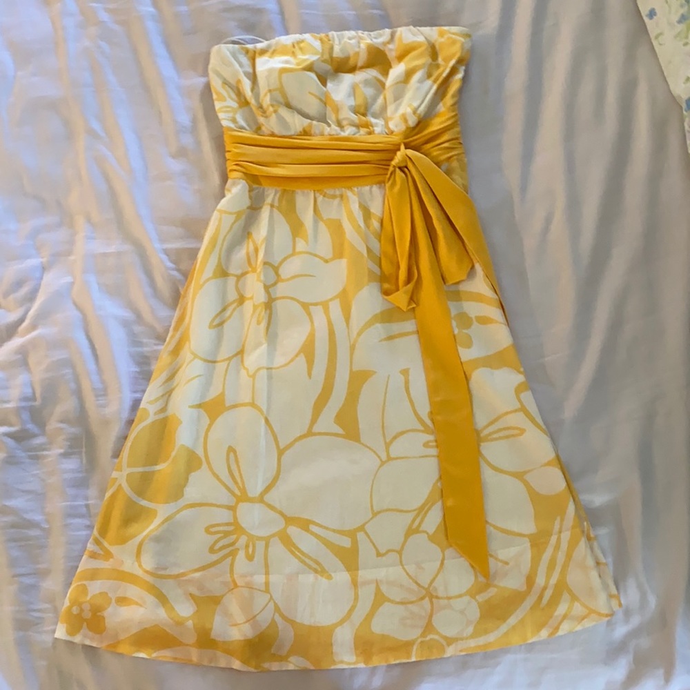 Strapless XS Limited dress.